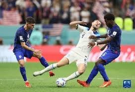 雷霆球员亚历山大砍37分，米切尔贡献20分，以赛亚-乔也有出色表现，带领球队打出强势进攻，以39-18击败开拓者。